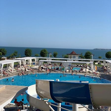 Private Apartment 49 In Prestige Fort Beach Hotel Sveti Vlas Bagian luar foto