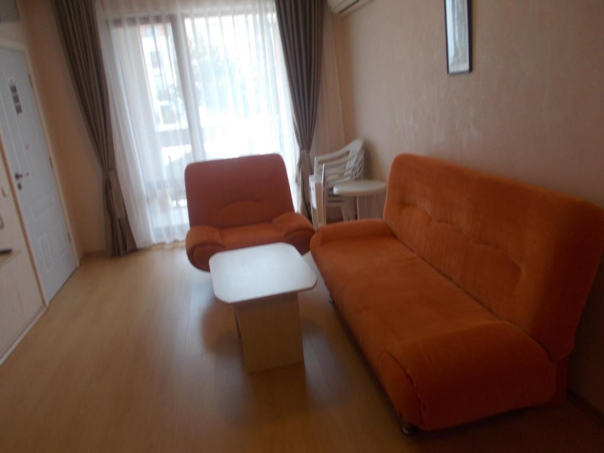 Private Apartment 49 In Prestige Fort Beach Hotel Sveti Vlas Bagian luar foto