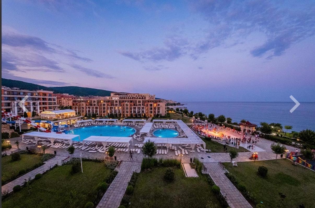 Private Apartment 49 In Prestige Fort Beach Hotel Sveti Vlas Bagian luar foto