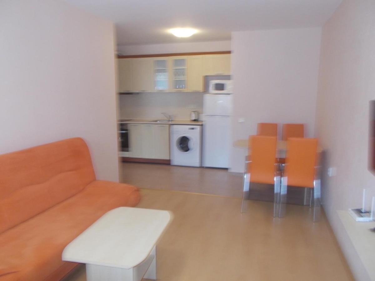 Private Apartment 49 In Prestige Fort Beach Hotel Sveti Vlas Bagian luar foto