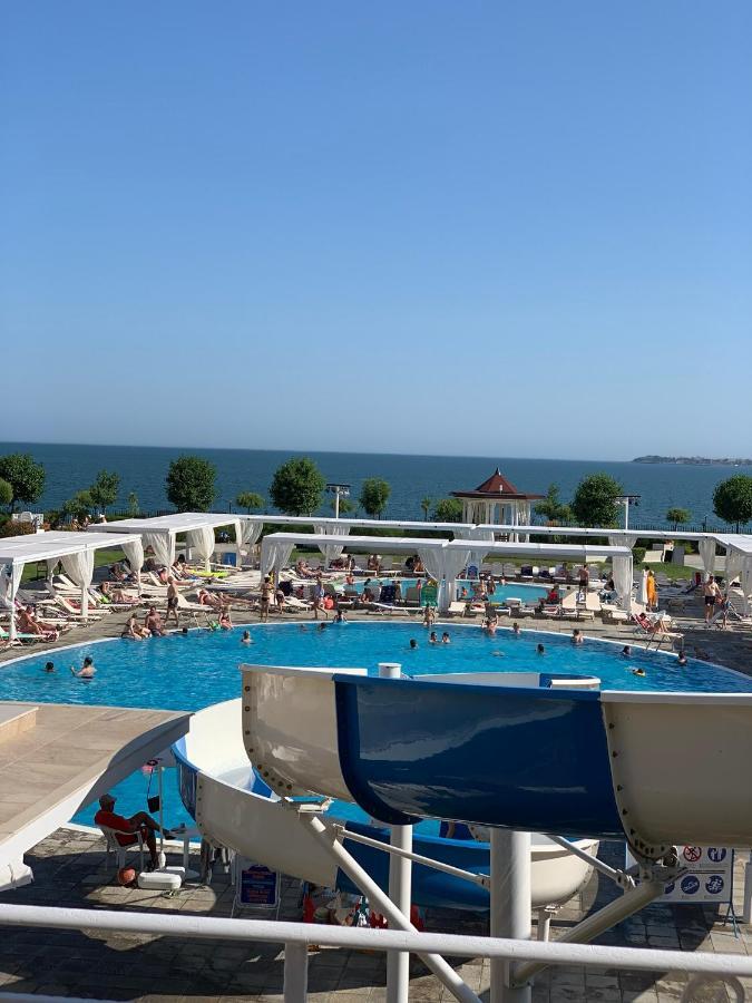 Private Apartment 49 In Prestige Fort Beach Hotel Sveti Vlas Bagian luar foto
